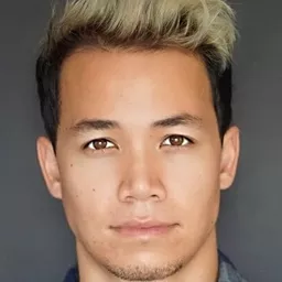 尚儂·庫克 飾演 Drew Thomas