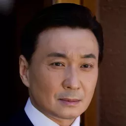 崔浩然 飾演 
